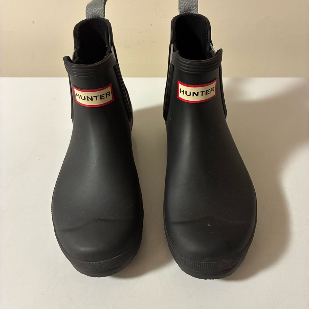 Hunter Women’s Gray Chelsea Rain Boots - Picture 2 of 5